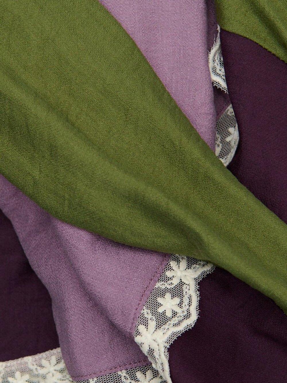 Purple Elegant Women's Colorblock Lace Trim Peplum Blouse - Picture 6 of 7